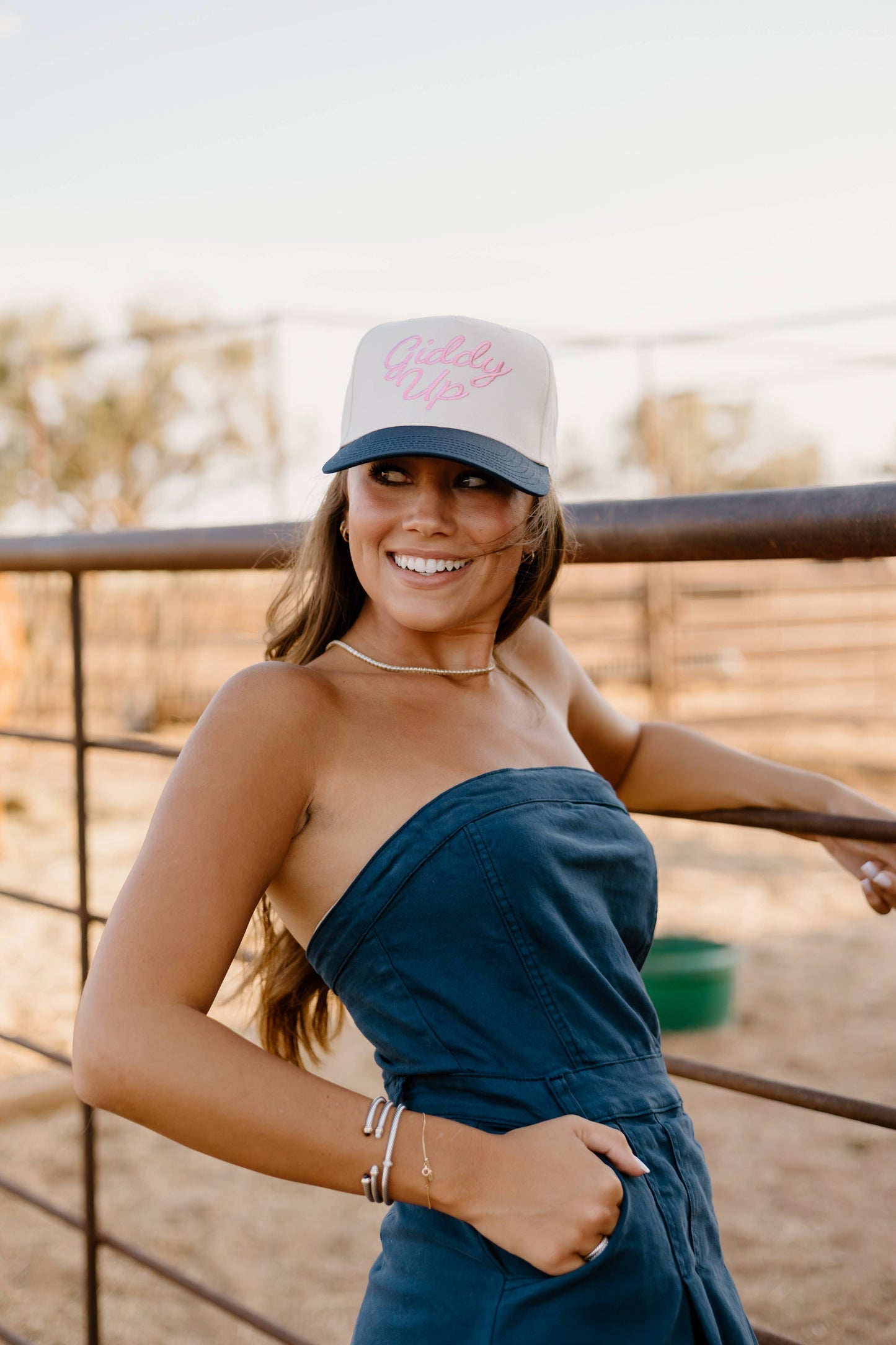 GIDDY UP